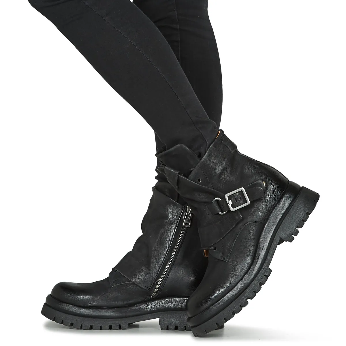 DIBLA BUCKLE