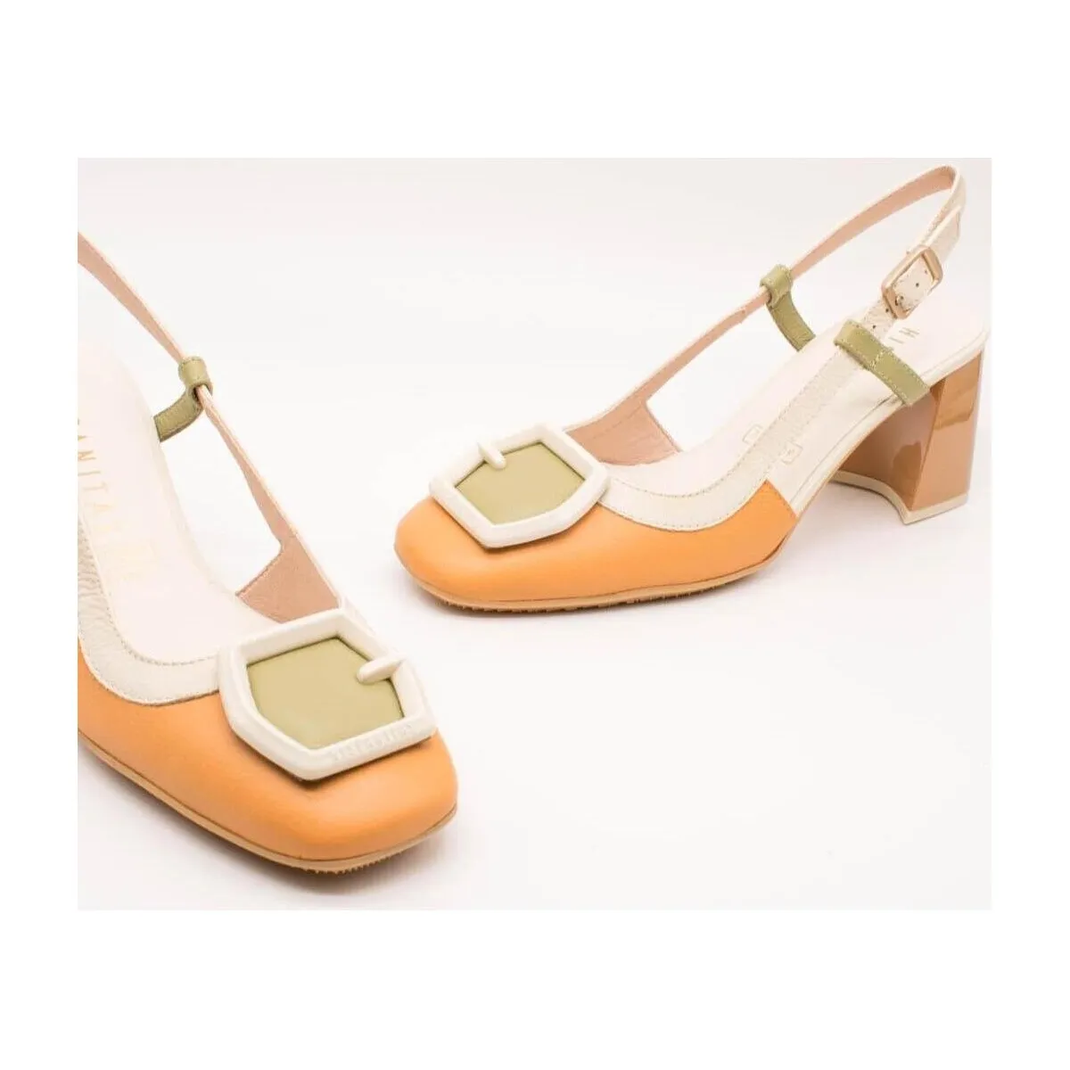 HV243221C002 PEACH