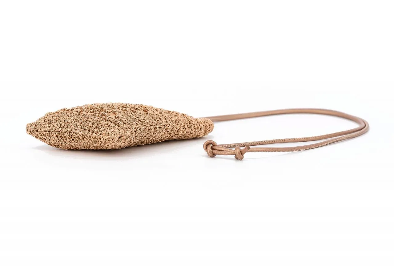 Porta Movil Crochet Bronce Placa Logo Asa Colgar Al Tono