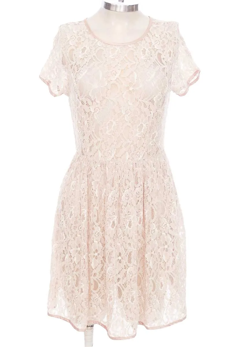 VESTIDO / ENTERIZO COLOR BEIGE  FOREVER 21