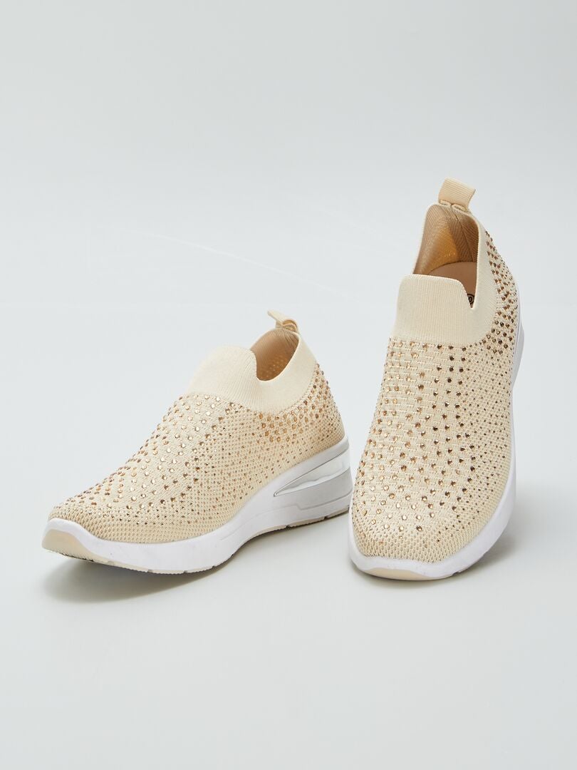 ZAPATILLAS DE MALLA Y STRASS  BEIGE